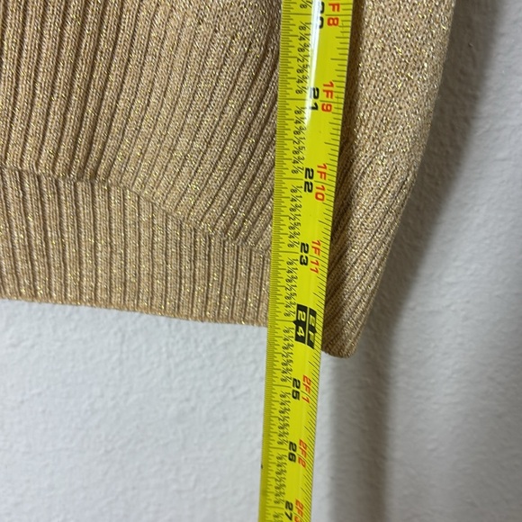 St John Basics Metallic Gold Knit Waist Length Short Sleeve Sweater Top Sz L - Picture 6 of 7